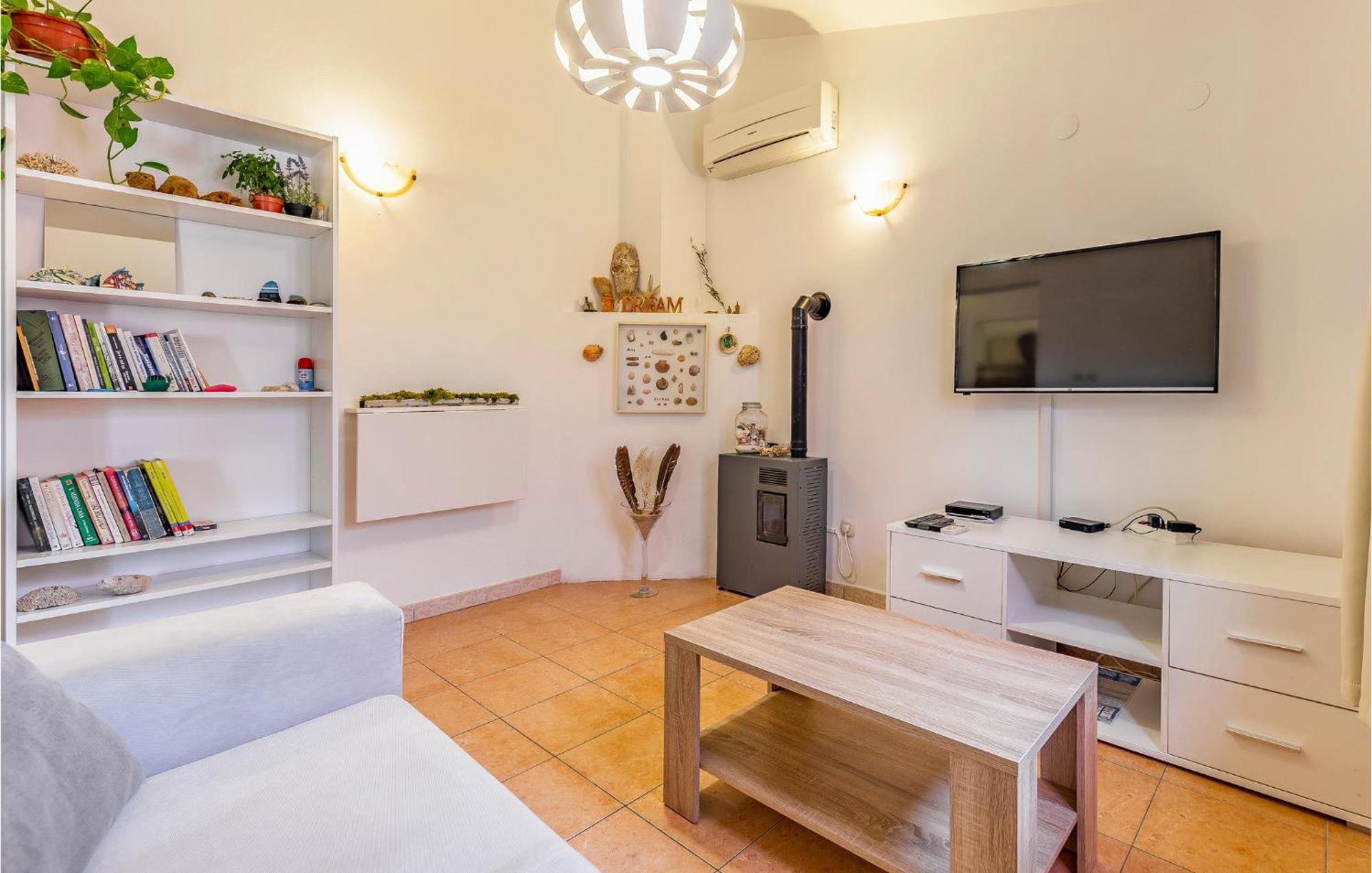 2 Bedroom Beautiful Apartment In プレマントゥーラ エクステリア 写真